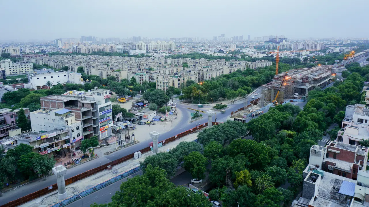 Why Greater Noida Is the Next Hotspot for Farmhouse Investments in 2025 8